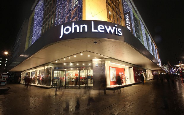 John Lewis introduces virtual reality in oxford street store