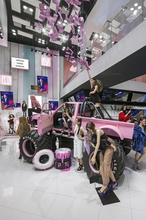 Missguided Flagship: 99% Unicorn