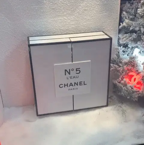 Chanel Number 5 digital integration with product